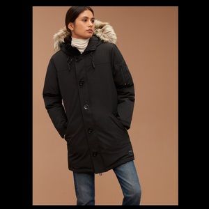 Aritzia Golden Oslo by TNA winter coat